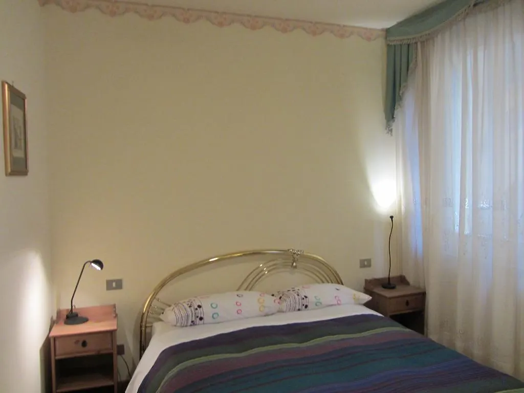 B&B Via Del Carro 볼로냐